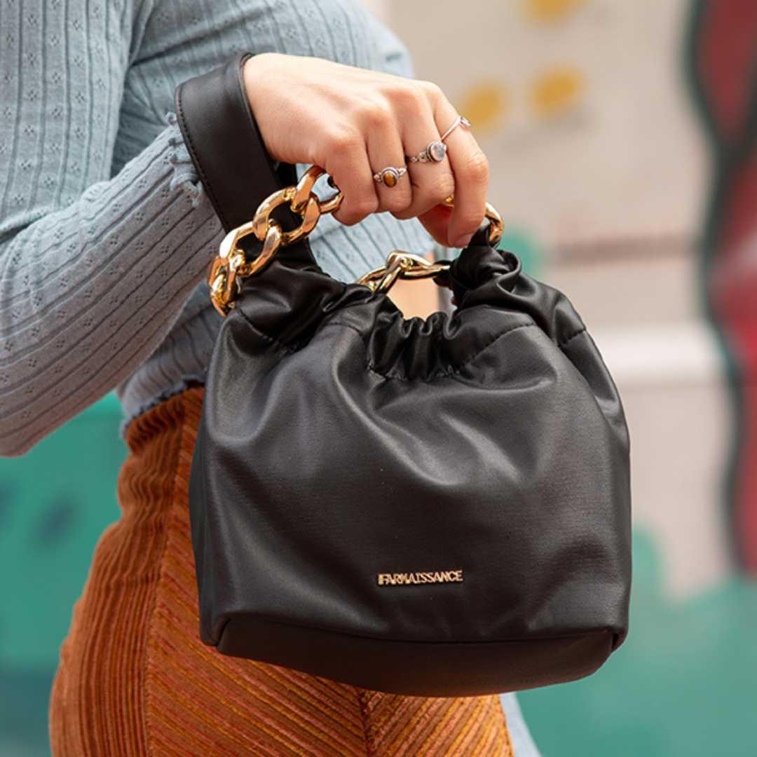 【レンタル RENTAL 】 9泊10日 / 3000円 アップルレザー ペニー チェーン ハンドバッグ~PENNY CHAIN HANDBAG ブラック / BLACK