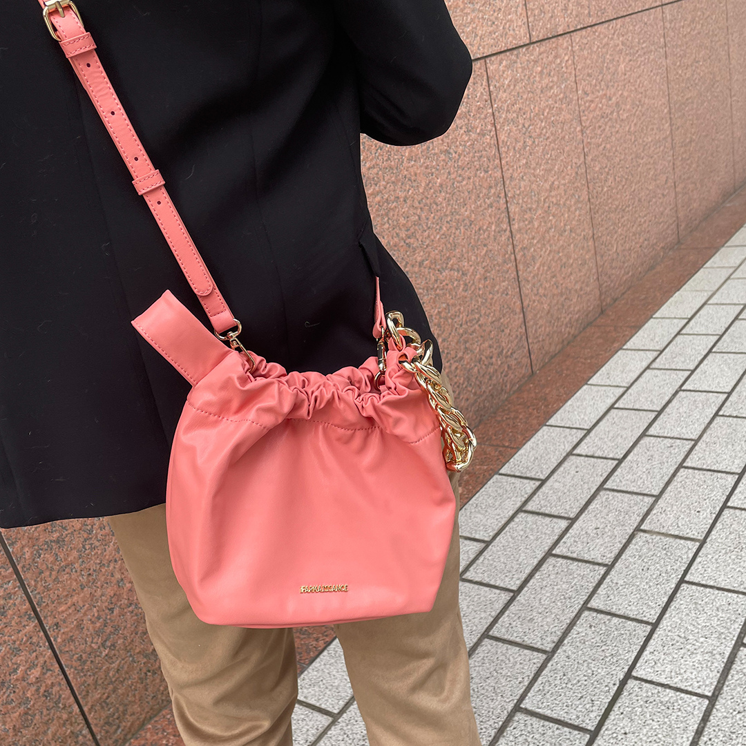 【アップルレザー】ペニー チェーン ハンドバッグ~PENNY CHAIN HANDBAG テラコッタ / TERRA COTTA