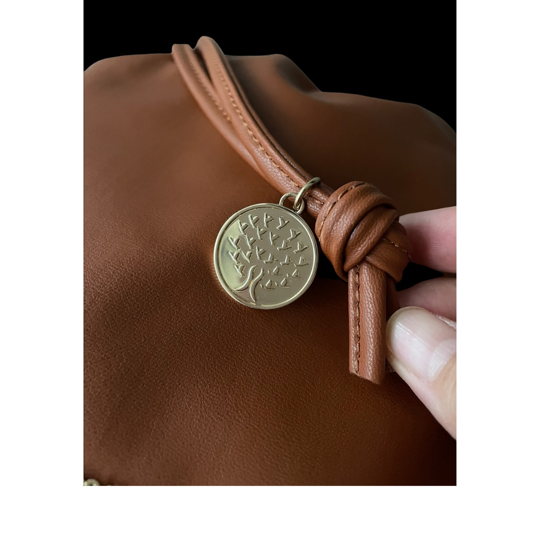 【レンタル RENTAL 】 9泊10日 / 3000円 アップルレザー ジェシートート JESSIE TOTE~ジンジャーブレッド / GINGER BREAD