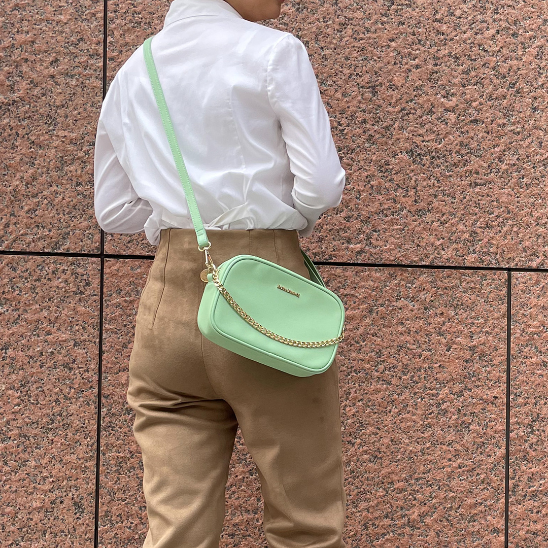 【アップルレザー】メリンダ カメラバッグ ~MELINDA CAMERA BAG パステルグリーン / PASTEL GREEN