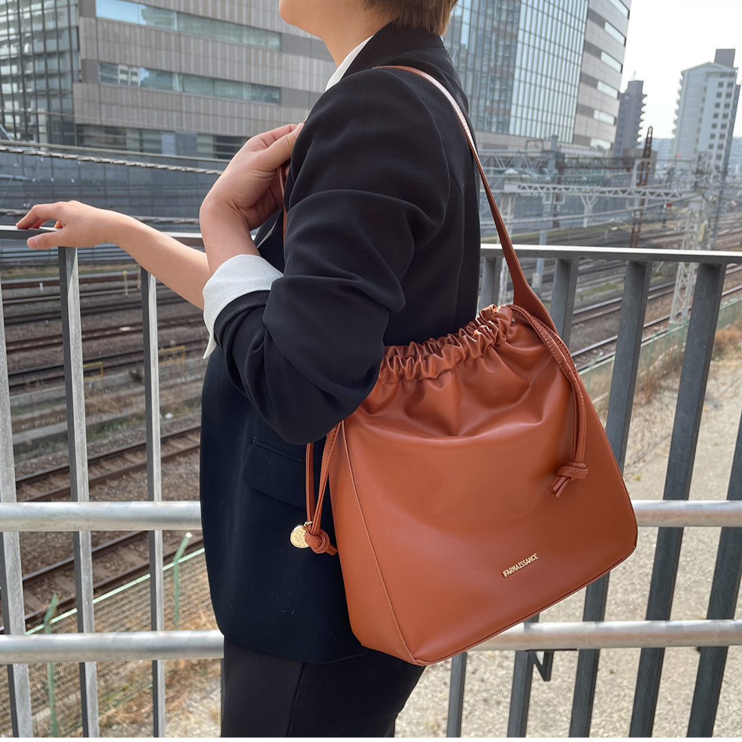 【レンタル RENTAL 】 9泊10日 / 3000円 アップルレザー ジェシートート JESSIE TOTE~ジンジャーブレッド / GINGER BREAD