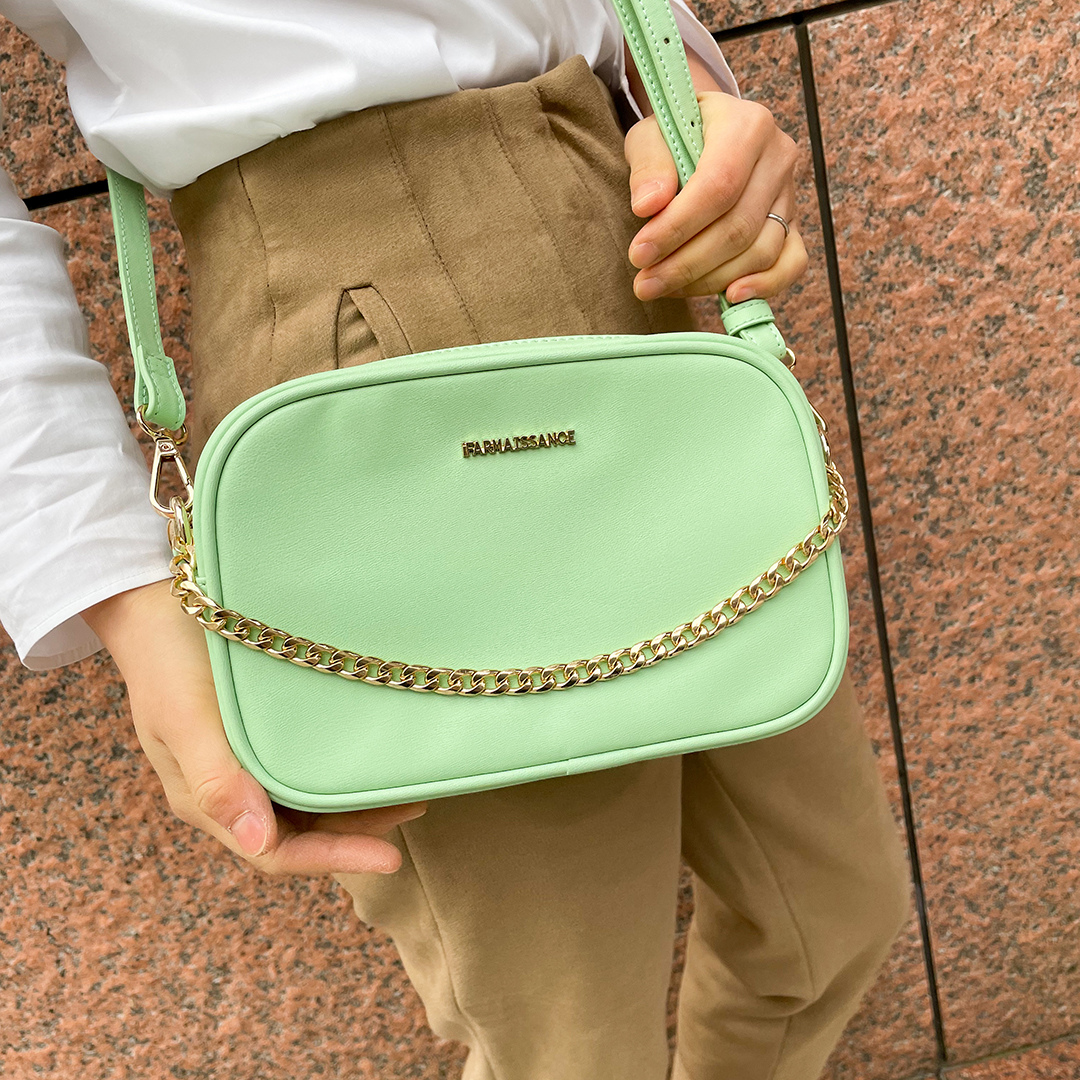 【アップルレザー】メリンダ カメラバッグ ~MELINDA CAMERA BAG パステルグリーン / PASTEL GREEN