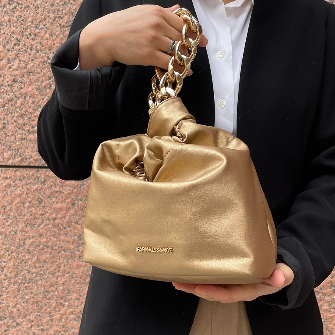 【アップルレザー】ペニー チェーン ハンドバッグ~PENNY CHAIN HANDBAG プラチナ ゴールド / PLATINUM GOLD