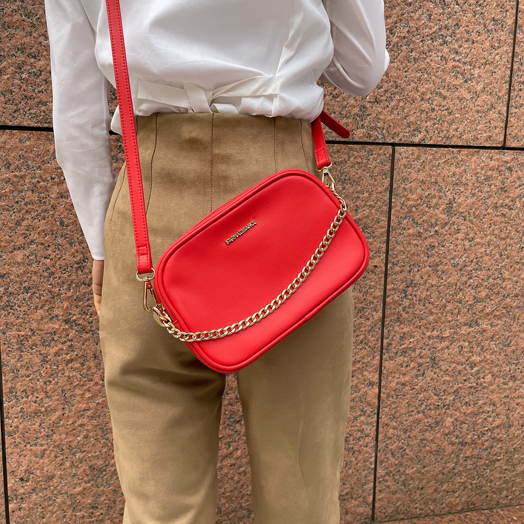 【アップルレザー】メリンダ カメラバッグ  ～MELINDA CAMERA BAG ポッピーレッド / POPPY RED